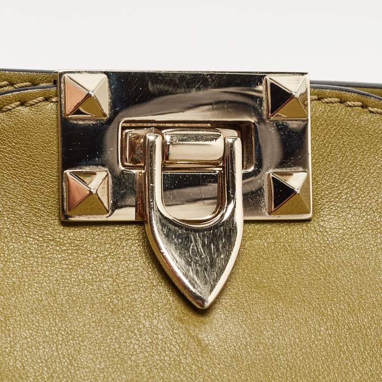 Pre Owned Valentino Olive Green Leather Small Rockstud Trapeze Tote