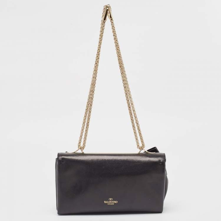 Pre Owned Valentino Black Leather Bow Flap Chain Clucth