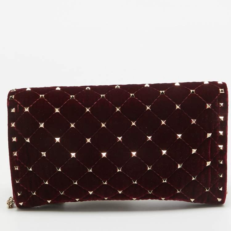 Pre Owned Valentino Burgundy Quilted Velvet Rockstud Spike Chain Clutch 