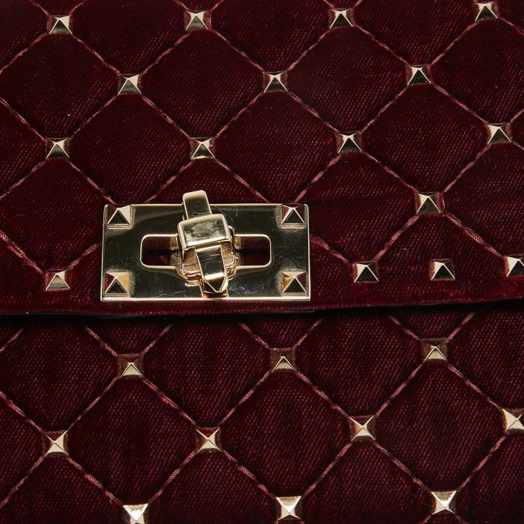 Pre Owned Valentino Burgundy Quilted Velvet Rockstud Spike Chain Clutch 