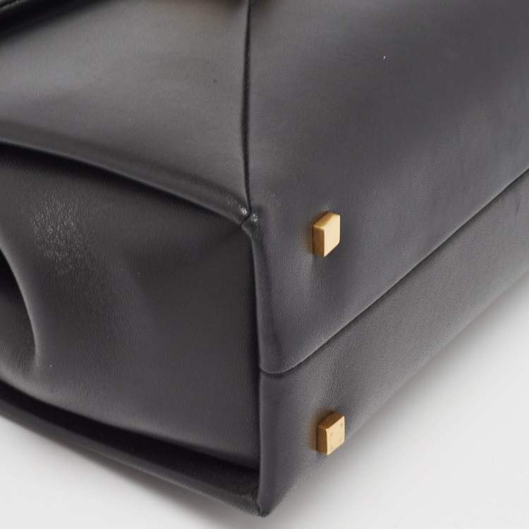 Pre Owned Valentino Black Leather Small One Stud Top Handle Bag