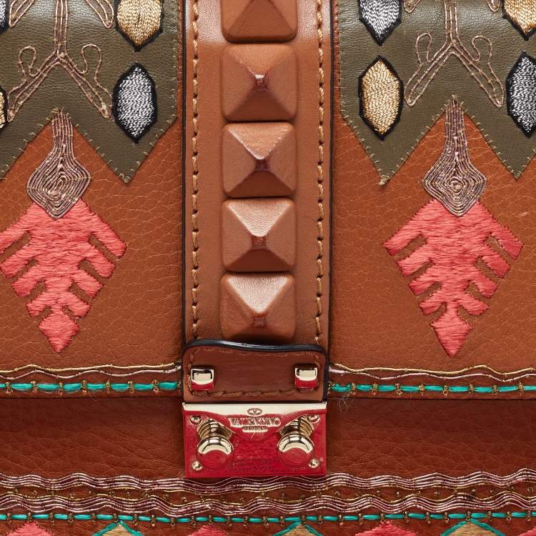 Pre Owned Valentino Beige Leather Medium Embroidered Rockstud Glam Lock Flap Bag