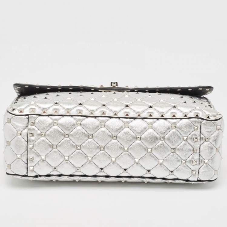 Pre Owned Valentino Silver Quilted Leather Large Rockstud Spike Top Handle Bag