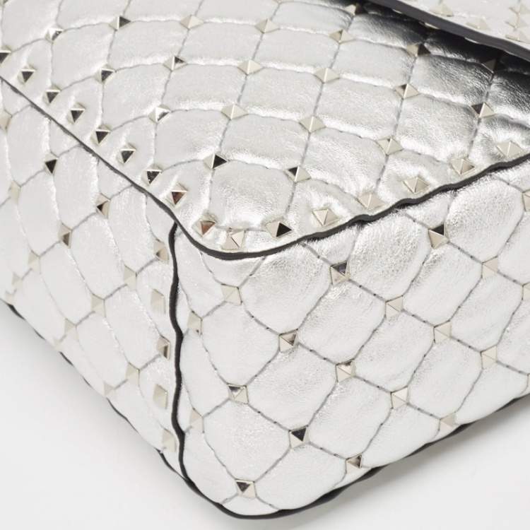 Pre Owned Valentino Silver Quilted Leather Large Rockstud Spike Top Handle Bag