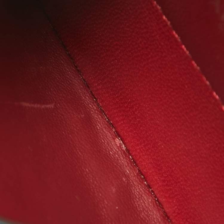 Pre Owned Valentino Burgundy Quilted Leather Rockstud Spike Card Case