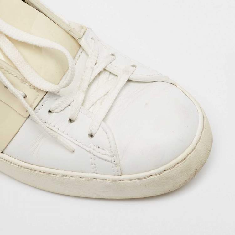 Pre Owned Valentino White Leather Rockstud  Sneakers Size 37