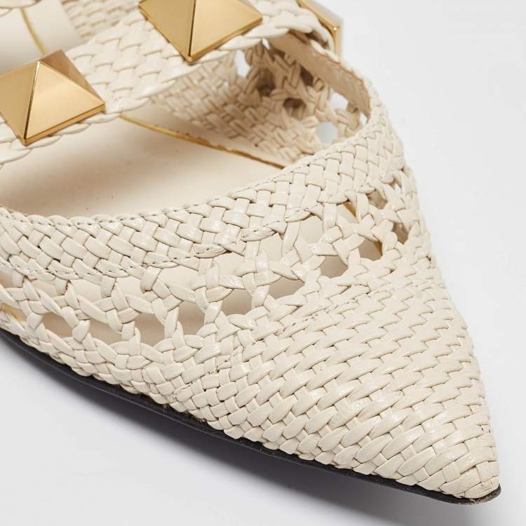 Pre Owned Valentino White Woven Leather Roman Rockstud Flat Mules Size 38