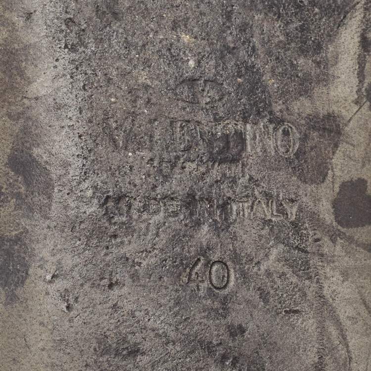 Pre Owned Valentino Black Leather Rockstud Ankle Strap Flats Size 40