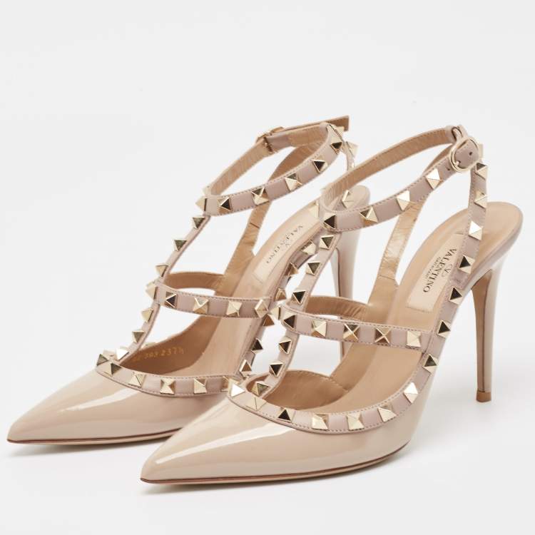Pre Owned Valentino Beige Patent and Leather Rockstud Pumps Size 37.5 