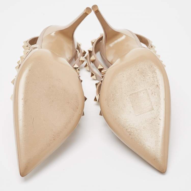 Pre Owned Valentino Beige Patent and Leather Rockstud Pumps Size 37.5 