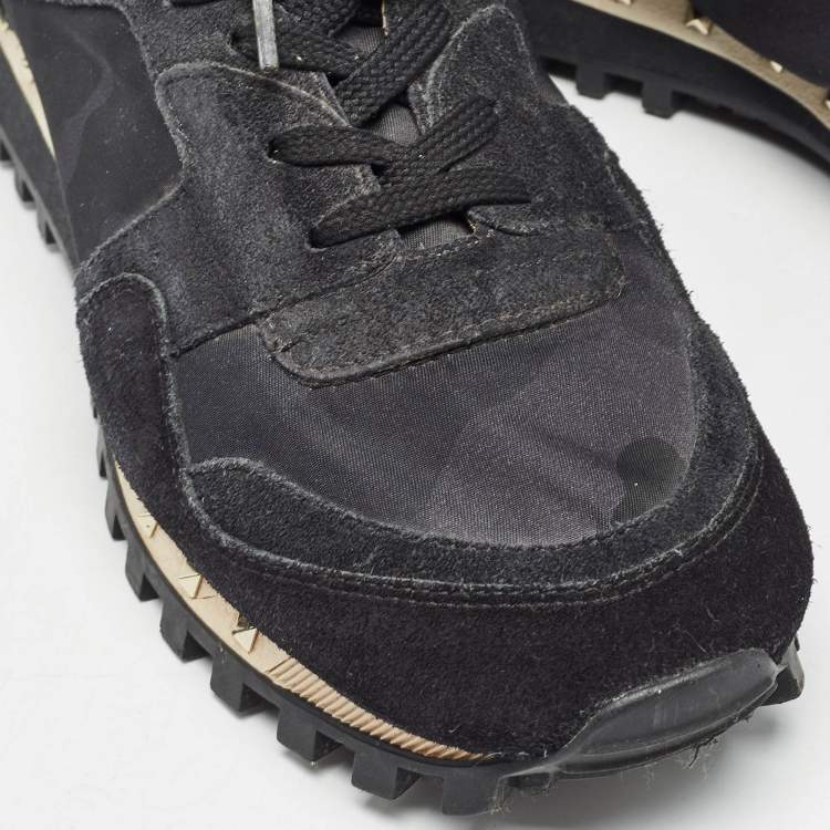 مملوكة مسبقًا Valentino Black Suede and Camouflage Fabric Rockstud Low Top Sneakers Size 40