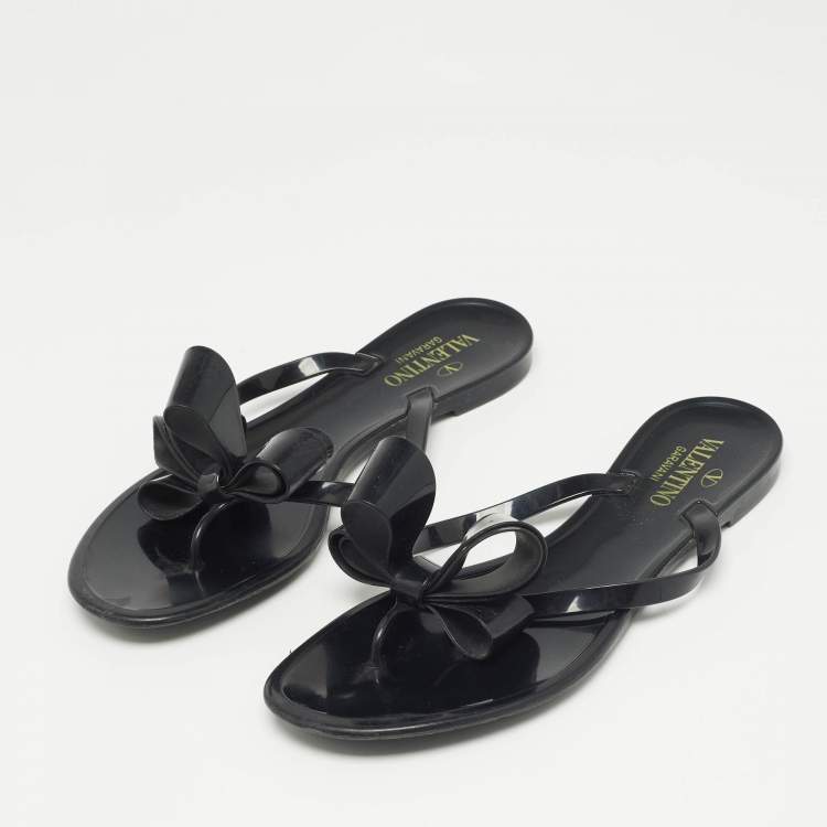 Pre Owned Valentino Black Jelly Thong Flats Size 40