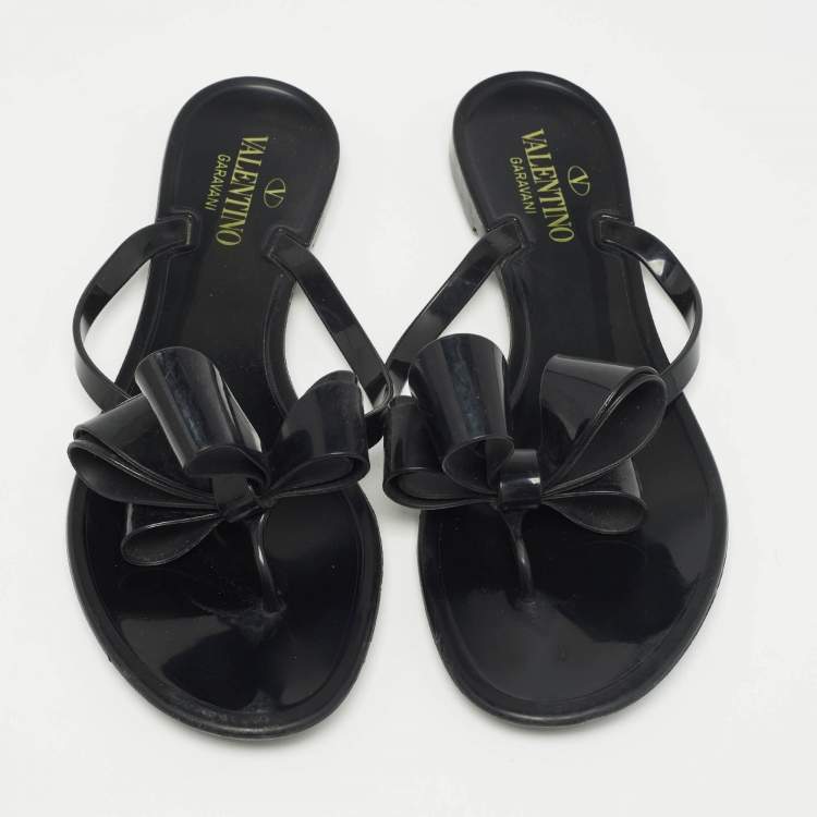 Pre Owned Valentino Black Jelly Thong Flats Size 40
