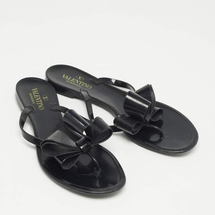 Pre Owned Valentino Black Jelly Thong Flats Size 40