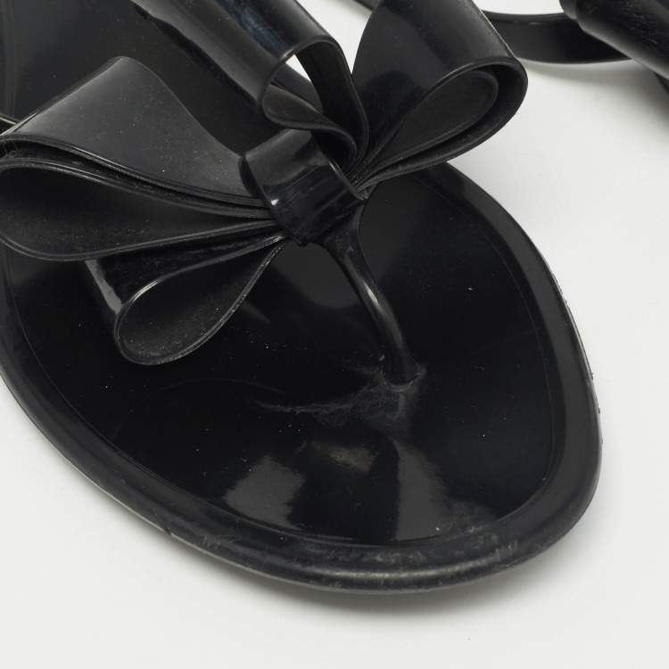 Pre Owned Valentino Black Jelly Thong Flats Size 40