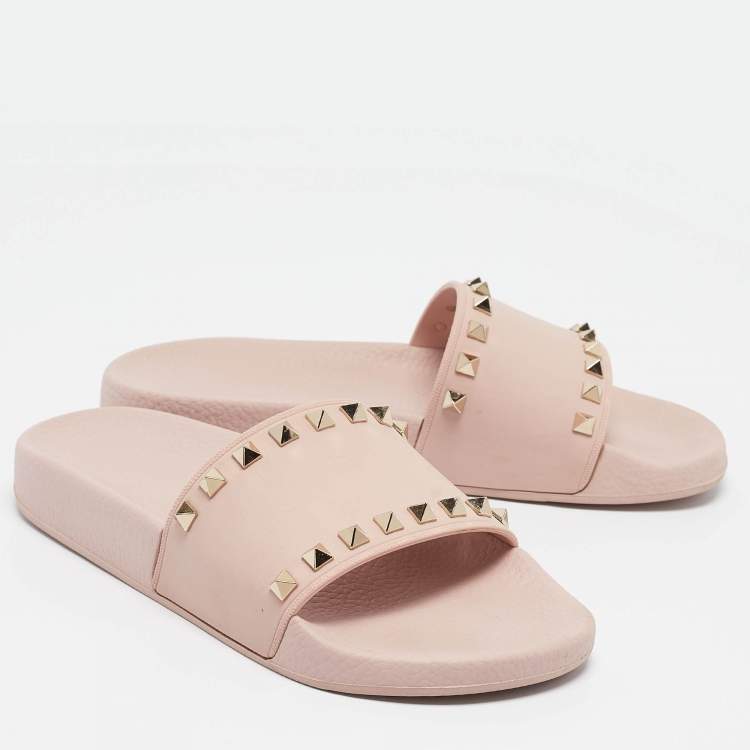 Pre Owned Valentino Beige Rubber Rockstud Flat Slides Size 38