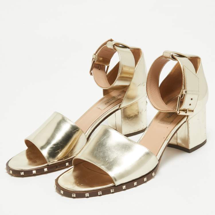 Pre Owned Valentino Gold Leather Soul Rockstud Ankle Strap Sandals Size 38