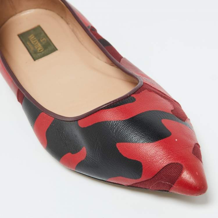 Pre Owned Valentino Bicolor Camouflage Canvas and Leather Ballet Flats Size 40