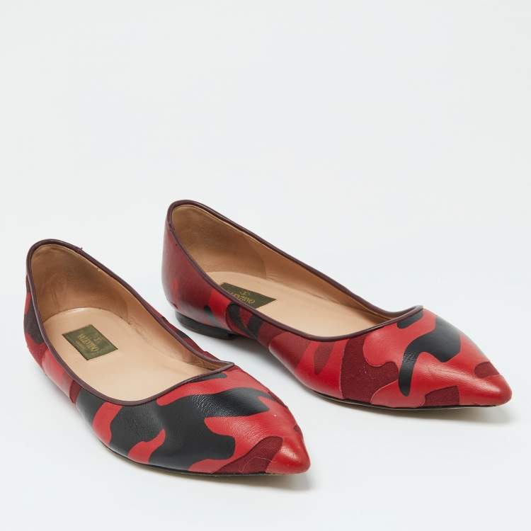 Pre Owned Valentino Bicolor Camouflage Canvas and Leather Ballet Flats Size 40