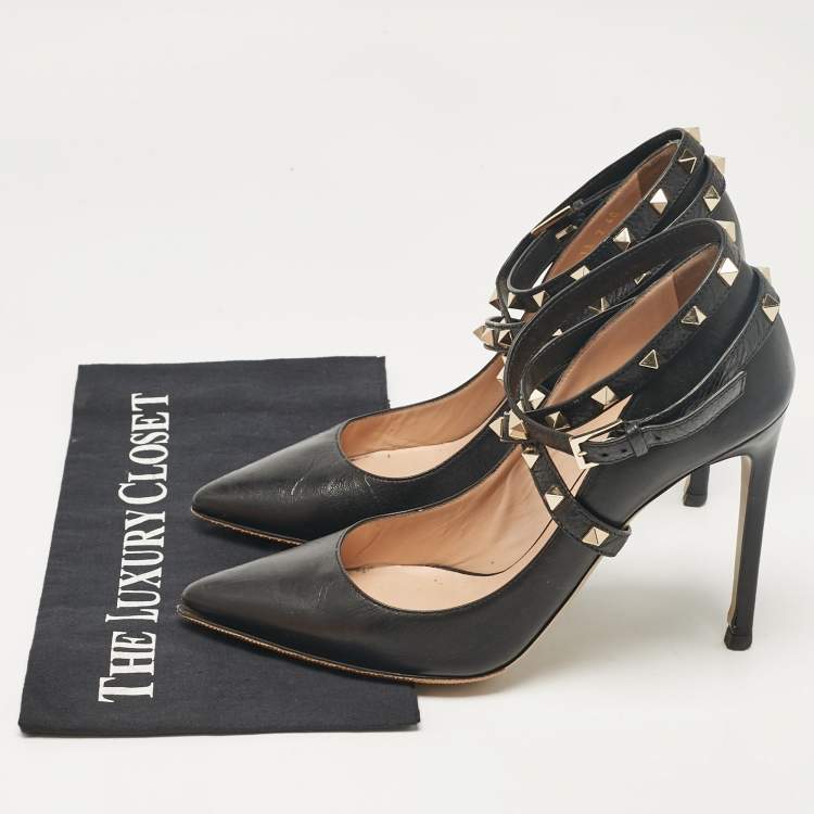 مملوكة مسبقًا Valentino Black Leather Rockstud Wrap Pumps Size 40