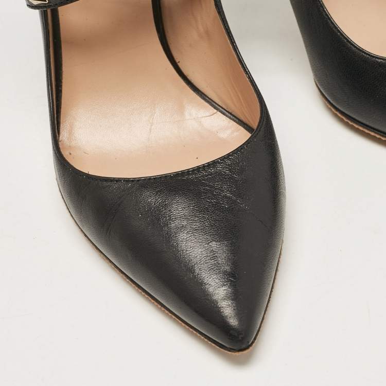 مملوكة مسبقًا Valentino Black Leather Rockstud Wrap Pumps Size 40