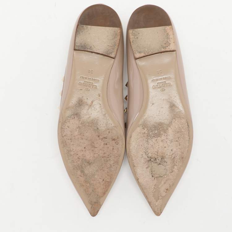 Pre Owned Valentino Beige Patent Leather Rockstud Ballet Flats Size 38