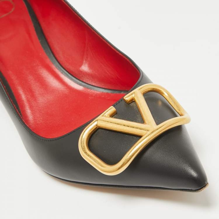 Pre Owned Valentino Black Leather VLogo Pumps Size 39.5