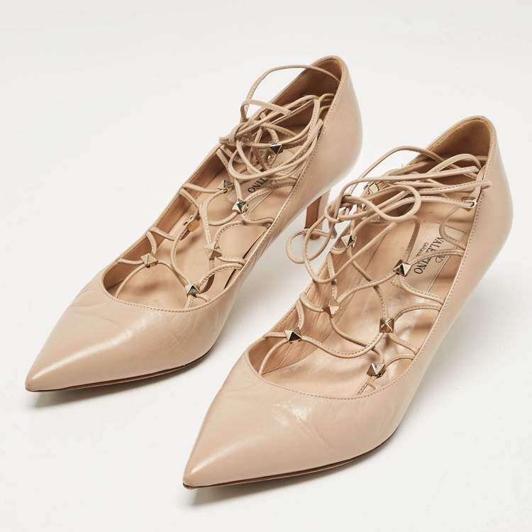 Pre Owned Valentino Beige Leather Rockstud Pumps Size 36.5