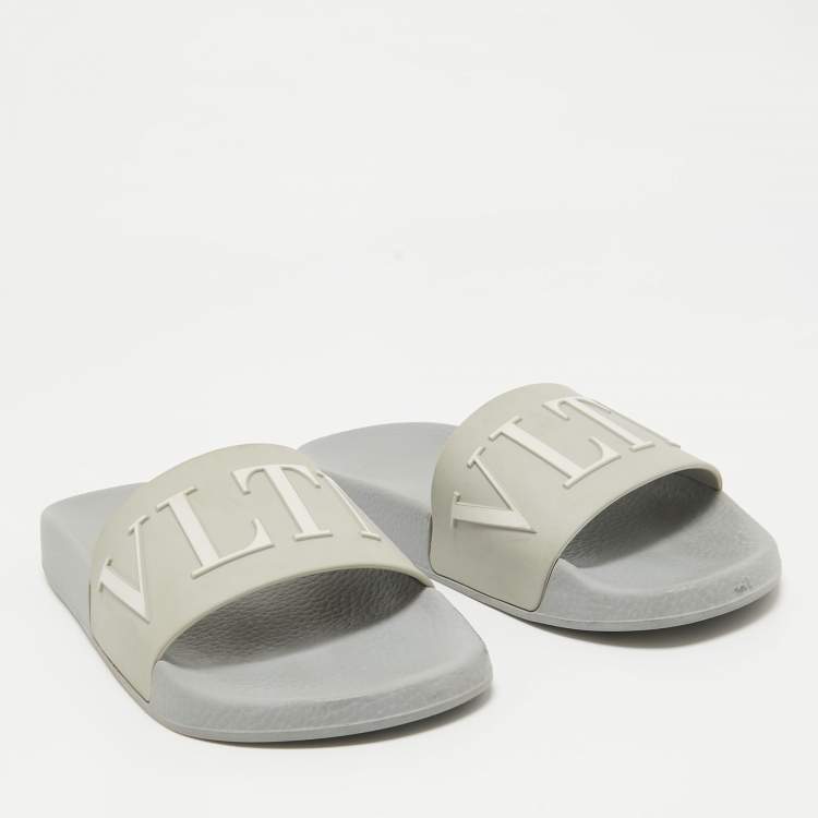 Pre Owned Valentino Grey Rubber VLTN Flat Slides Size 40