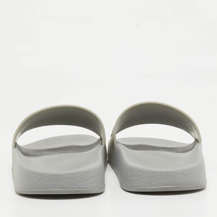 Pre Owned Valentino Grey Rubber VLTN Flat Slides Size 40
