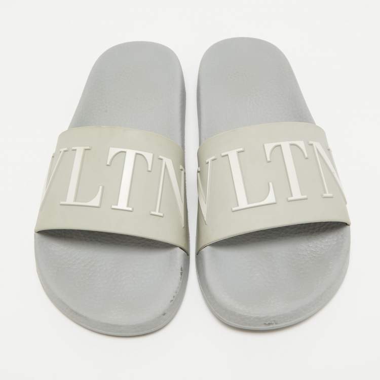 Pre Owned Valentino Grey Rubber VLTN Flat Slides Size 40