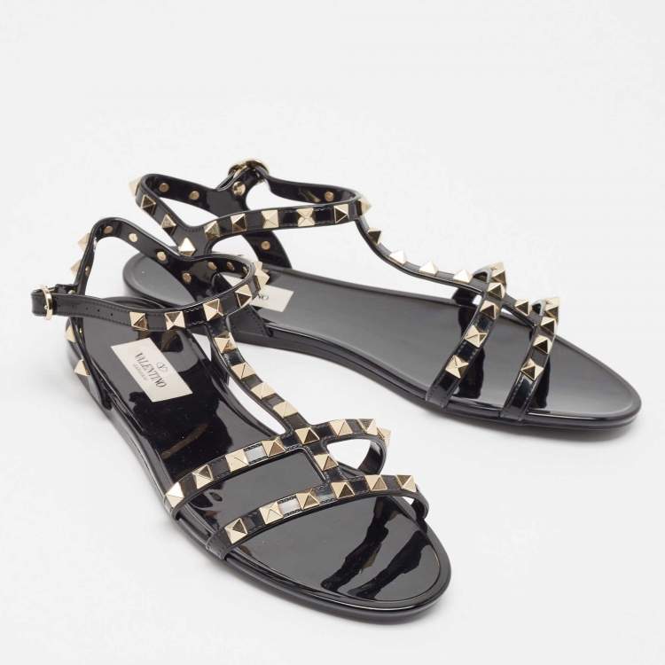 Pre Owned Valentino Black Rubber Rockstud Flat Sandals Size 39