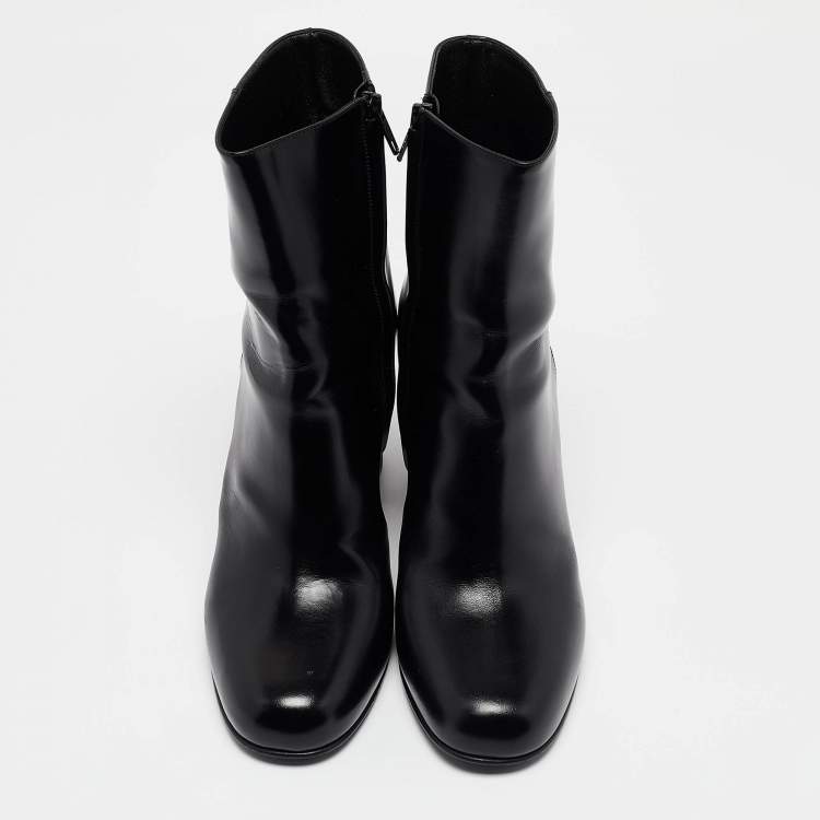 Pre Owned Valentino Black Leather V-logo Ankle Booties Size 41