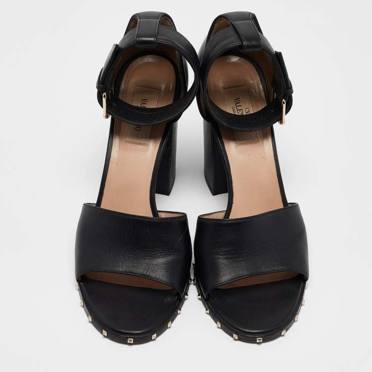 Pre Owned Valentino Black Leather Soul Rockstud Block Heel Ankle Strap Sandals Size 39
