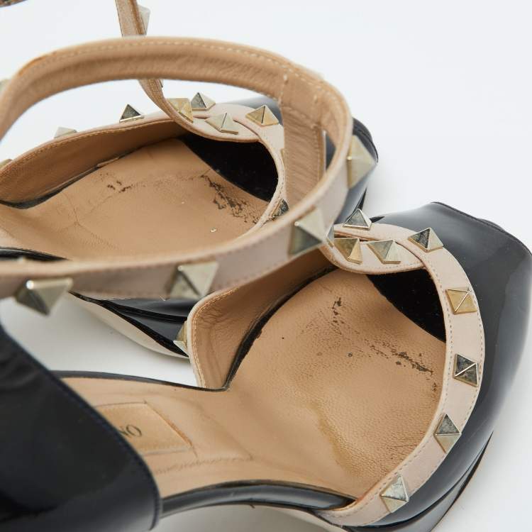 Pre Owned Valentino Black/Beige Patent Leather Rockstud Platform Peep Toe Pumps Size 39.5