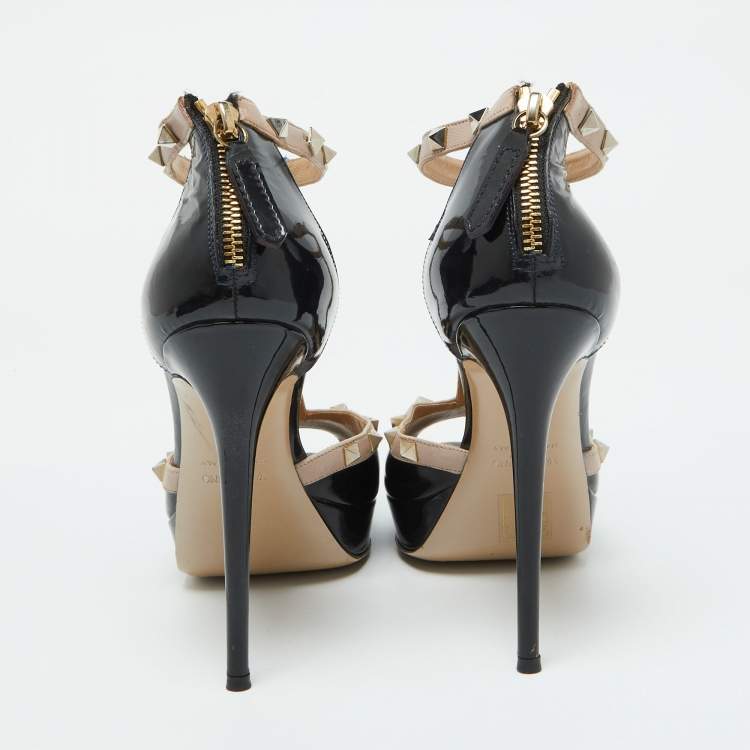 Pre Owned Valentino Black/Beige Patent Leather Rockstud Platform Peep Toe Pumps Size 39.5