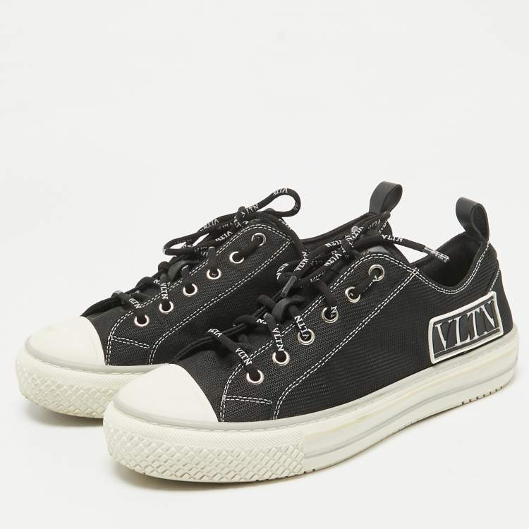 مملوكة مسبقًا Valentino Black Mesh Giggies Lace Up Sneakers Size 38