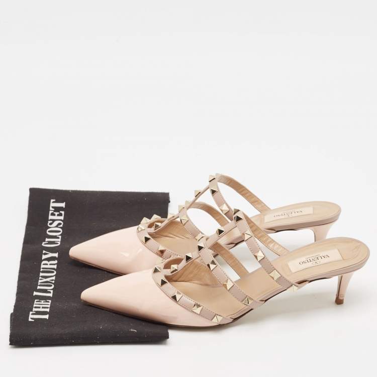 Pre Owned Valentino Dusty Pink Patent and Leather Rockstud Mules Size 40