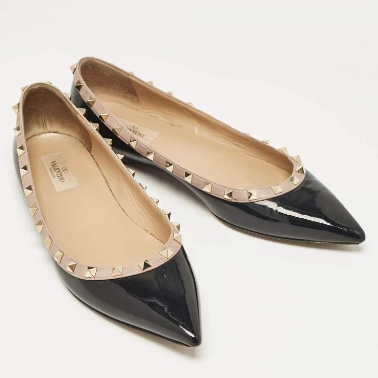 Pre Owned Valentino Black/Beige Patent Leather Rockstud Ballet Flats Size 41.5