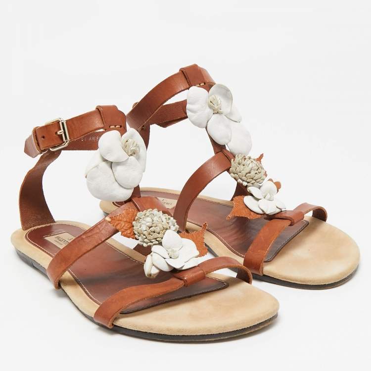 Pre Owned Valentino Brown Leather Flower and Leaf Strappy Flat Sandals Size 40.5