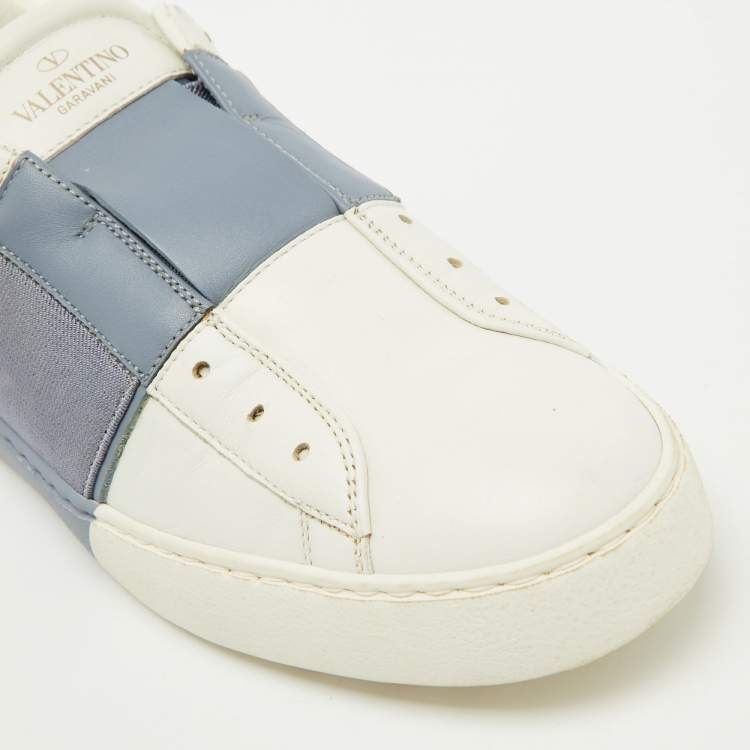 Pre Owned Valentino White/Blue Leather Rockstud Slip On Sneakers Size 40