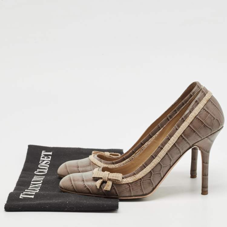 Pre Owned Valentino Brown Croc Embossed Leather Round Toe Pumps Size 37