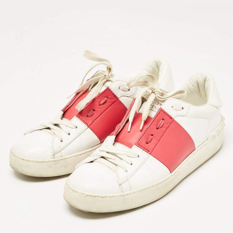 Pre Owned Valentino White/Red Leather Rockstud Lace Up Sneakers Size 39