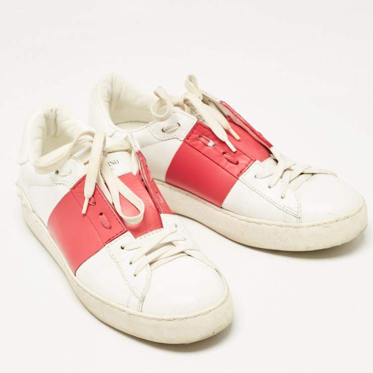 Pre Owned Valentino White/Red Leather Rockstud Lace Up Sneakers Size 39