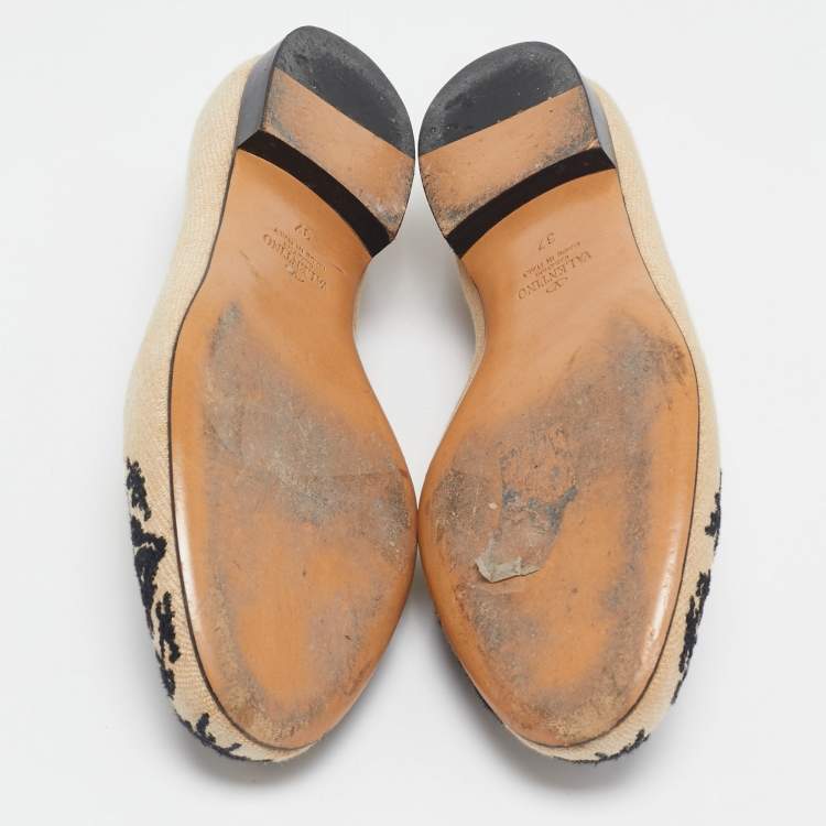 Pre Owned Valentino Beige/Black Fabric Smoking Slippers Size 37