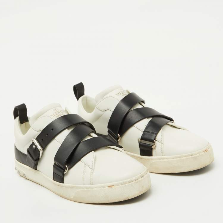 Pre Owned Valentino White/Black Leather Buckle Strap Rockstud Low Top Sneakers Size 37.5
