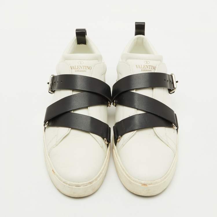 Pre Owned Valentino White/Black Leather Buckle Strap Rockstud Low Top Sneakers Size 37.5