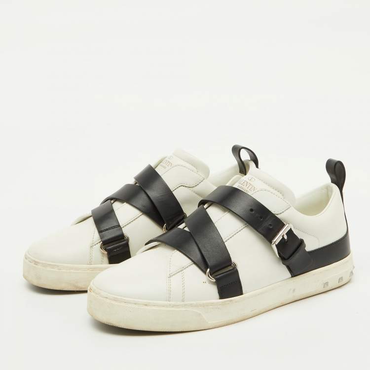 Pre Owned Valentino White/Black Leather Buckle Strap Rockstud Low Top Sneakers Size 37.5
