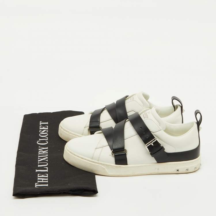 Pre Owned Valentino White/Black Leather Buckle Strap Rockstud Low Top Sneakers Size 37.5