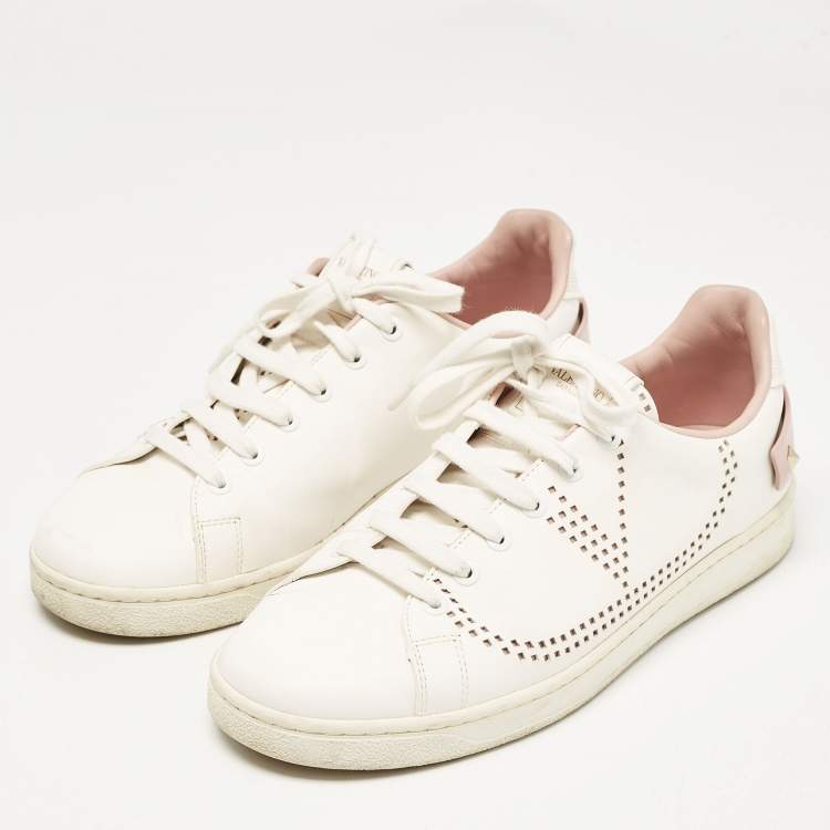 Pre Owned Valentino White Perforated Leather Backnet Rockstud Low Top Sneakers Size 40.5